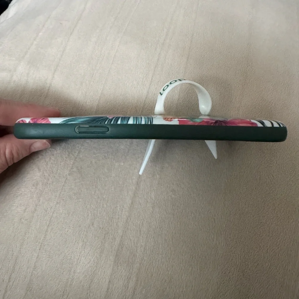 Loopy IPhone 11/XR case Hibiscus  Great condition
